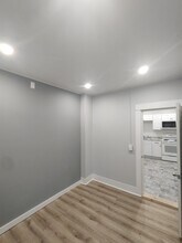 142 High St, Unit #1 in Hardwick, VT - Building Photo - Building Photo