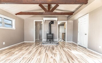 210 N Chapman St in Anderson, MO - Building Photo - Building Photo