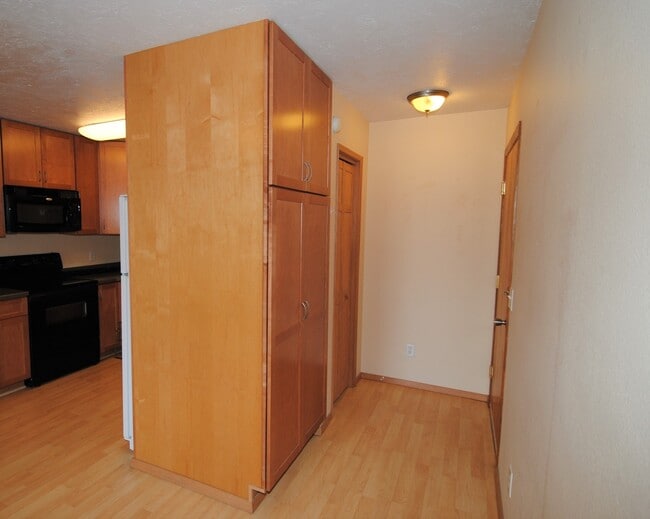 95 Glacier Ave in Fairbanks, AK - Building Photo - Building Photo