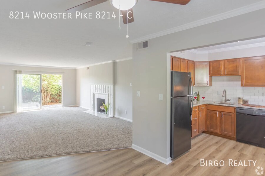 8214 Wooster Pike-Unit -C in Cincinnati, OH - Building Photo