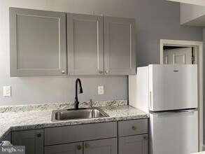 834 Park Ave in Baltimore, MD - Building Photo - Building Photo