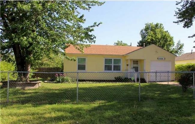 property at 6648 E Newton Pl