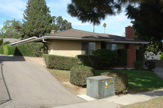 105-109 Camino Esplendido in Camarillo, CA - Building Photo - Building Photo