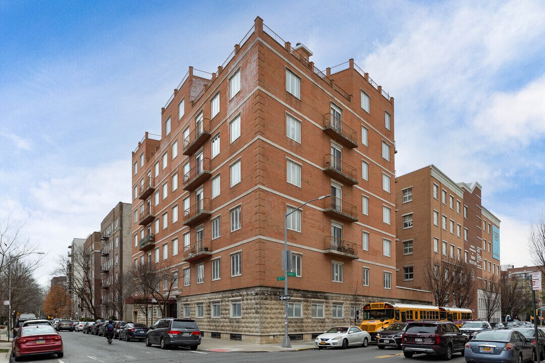 622 Foster Ave in Brooklyn, NY - Building Photo