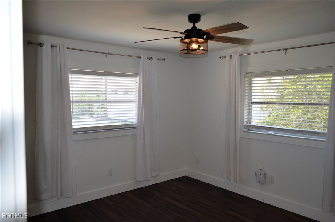 701 SE 36th St in Cape Coral, FL - Building Photo