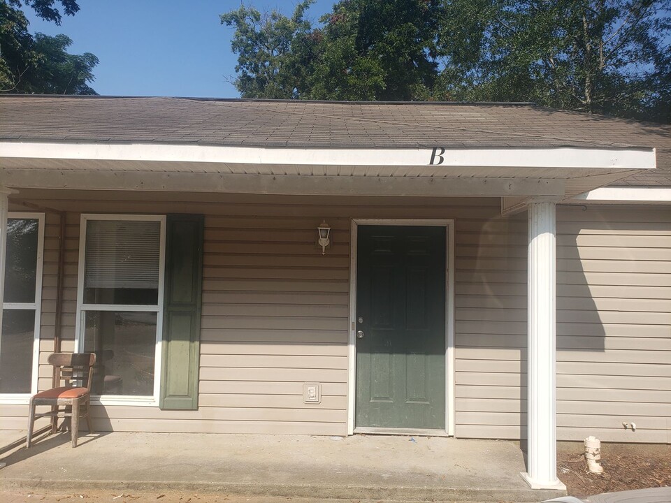 2109 1st Ave in Phenix City, AL - Building Photo