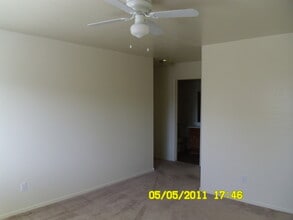 11320 W Brittlewood Dr in Phoenix, AZ - Building Photo - Building Photo