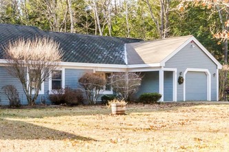 Spokesfield Commons in Center Sandwich, NH - Building Photo - Building Photo