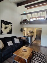 18575 SW Century Dr, Unit 2031 in Bend, OR - Building Photo - Building Photo
