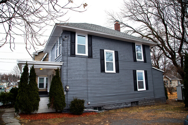 6 Osborne Rd in Albany, NY - Building Photo - Building Photo