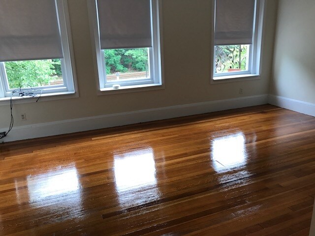 1575 Beacon St, Unit 6 in Brookline, MA - Building Photo - Building Photo