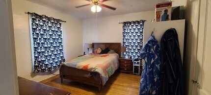 1104 N Woodburn Ave in Bloomington, IN - Building Photo - Building Photo