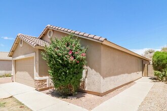 16501 N 113th Ave in Surprise, AZ - Building Photo - Building Photo
