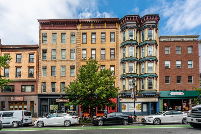 112 Washington St in Hoboken, NJ - Building Photo - Building Photo