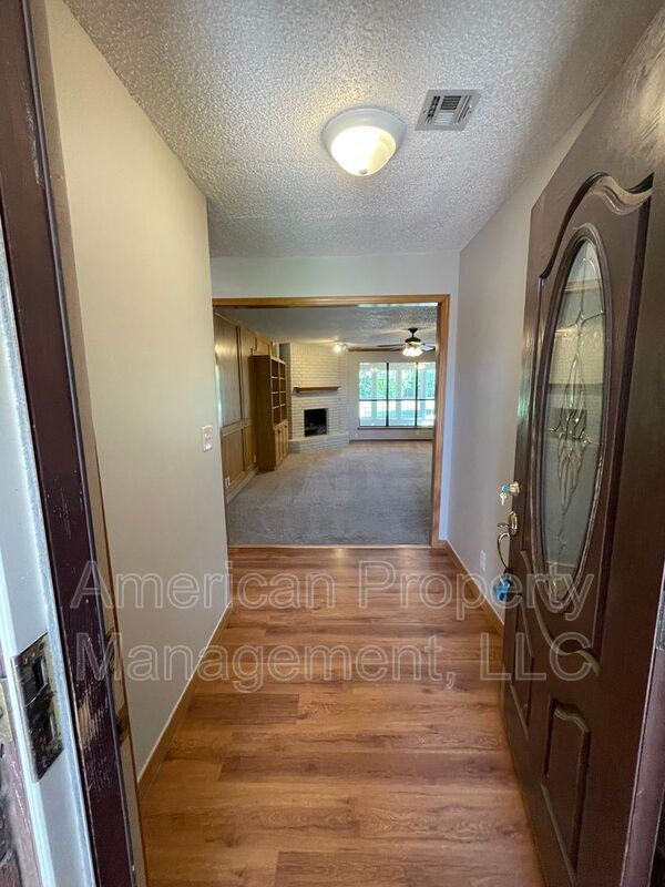 201 W K Pl in Jenks, OK - Building Photo - Building Photo