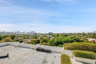 1871 NW S River Dr in Miami, FL - Building Photo - Building Photo