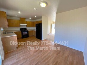 13405 Mt Lassen St in Reno, NV - Building Photo - Building Photo