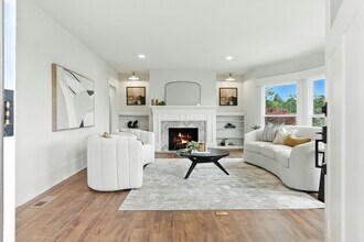 5020 Golden Gate Ave in Oakland, CA - Building Photo - Building Photo