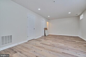 7863 River Rock Way in Columbia, MD - Building Photo - Building Photo