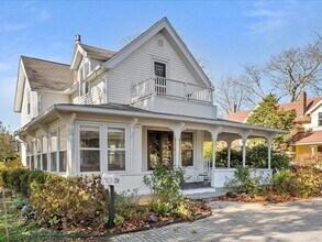 51 9th Ave in Warwick, RI - Building Photo - Building Photo
