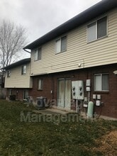 952 S Freedom Blvd in Provo, UT - Foto de edificio - Building Photo