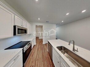 264 Onate Cir in St. Augustine, FL - Foto de edificio - Building Photo