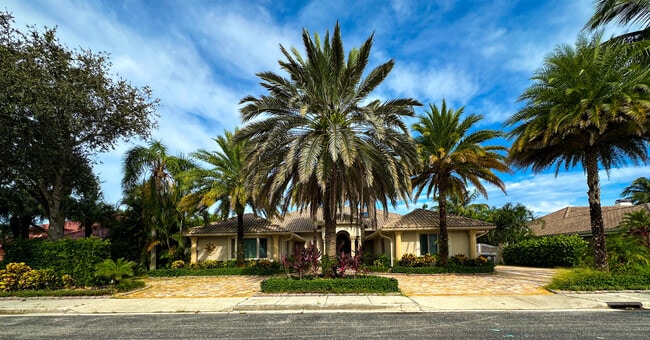property at 2610 Tecumseh Dr