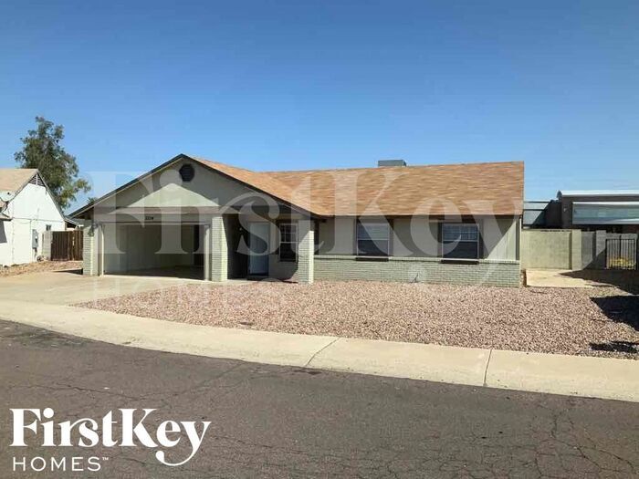 5514 W Wagoner Rd in Glendale, AZ - Building Photo