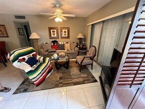 7543 S Oriole Blvd, Unit 2040 in Delray Beach, FL - Building Photo - Building Photo