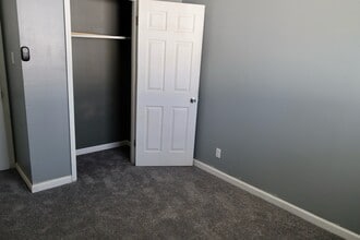 1239 Peggy Ct in St. Louis, MO - Building Photo - Building Photo