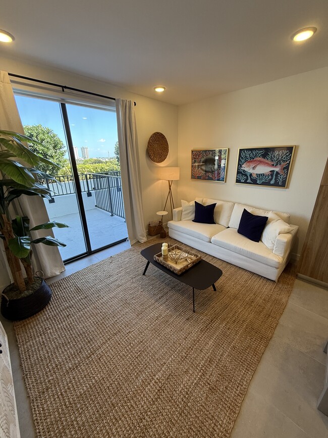 408 NE 24th Ave, Unit B2 in Pompano Beach, FL - Foto de edificio - Building Photo