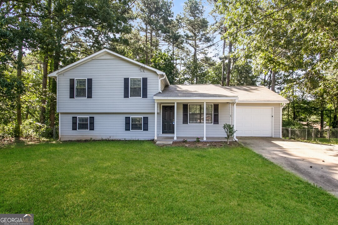 684 Lookout Ct NW in Lawrenceville, GA - Foto de edificio
