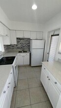 2800 NE 203rd St, Unit 17 in Miami, FL - Building Photo - Building Photo