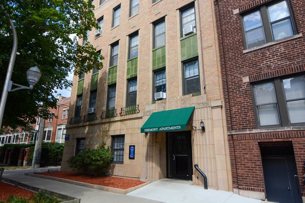 3834 N Fremont St in Chicago, IL - Building Photo