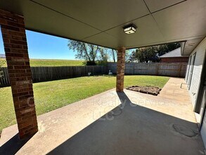 4832 Rocky Rd in Yukon, OK - Building Photo - Building Photo