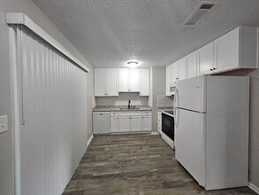 2958 Sky Crest Dr in Pensacola, FL - Building Photo - Building Photo