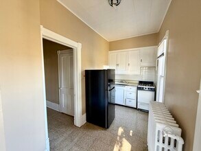 1105 Morton Ave in Elgin, IL - Building Photo - Building Photo