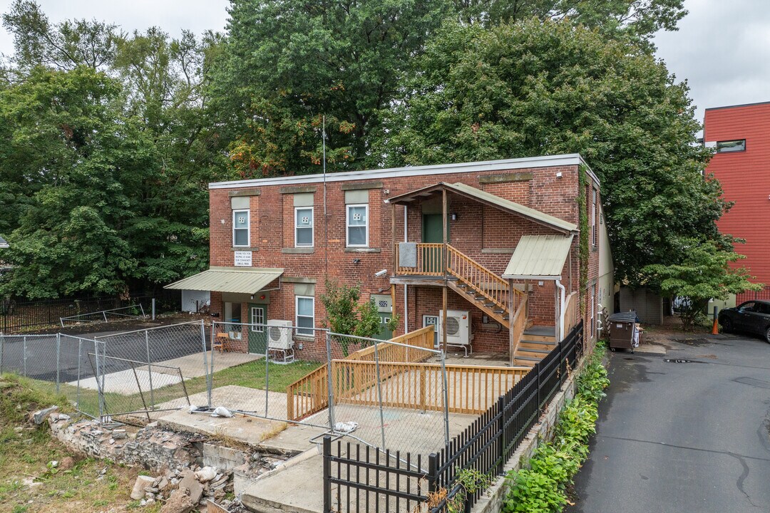 Kensington Square Apartments in New Haven, CT - Building Photo