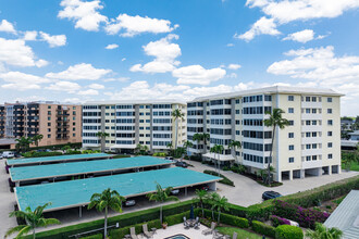 Harborside West I in Naples, FL - Foto de edificio - Building Photo