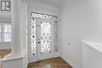 424 Tonelli Ln in Milton, ON - Building Photo - Building Photo