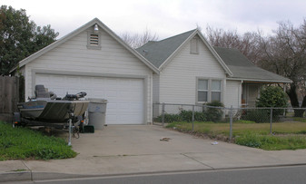 Sierra Village Apartments