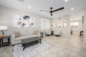 18027 W Udall Dr in Surprise, AZ - Building Photo - Building Photo