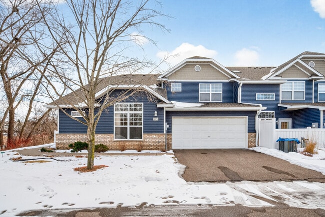 property at 475 Hickory Ln N