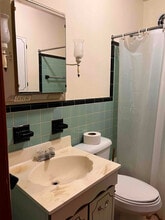 404 N 7th St, Unit B in Clarksburg, WV - Foto de edificio - Building Photo