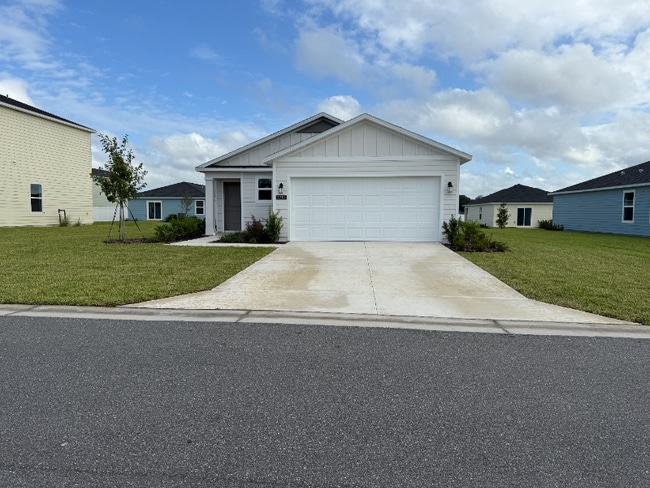property at 3215 NE 38th St