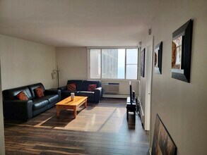 6325 N Sheridan Rd-Unit -1804 in Chicago, IL - Building Photo - Building Photo