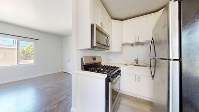 1416 12th St in Manhattan Beach, CA - Building Photo - Building Photo