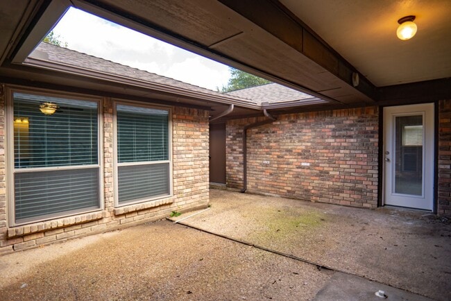 3205 Winchester Dr in Plano, TX - Building Photo - Building Photo