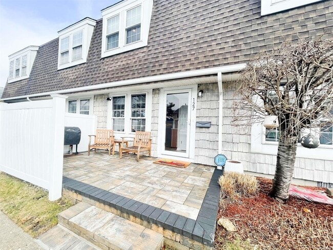 property at 127 Whalers Cove Dr