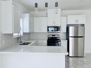 14 Yankton St in Alton, TX - Building Photo - Building Photo